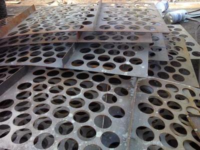 除塵器多孔板（花板） 碳鋼材質(zhì)解析與河北市場(chǎng)價(jià)格指南